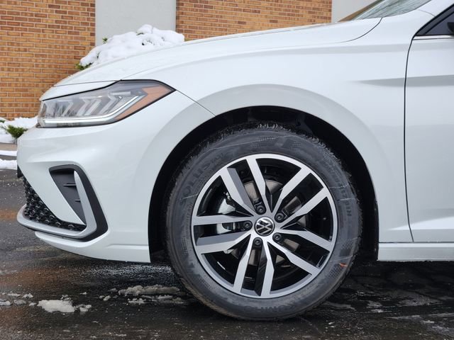 New 2026 Volkswagen Jetta SE image 9