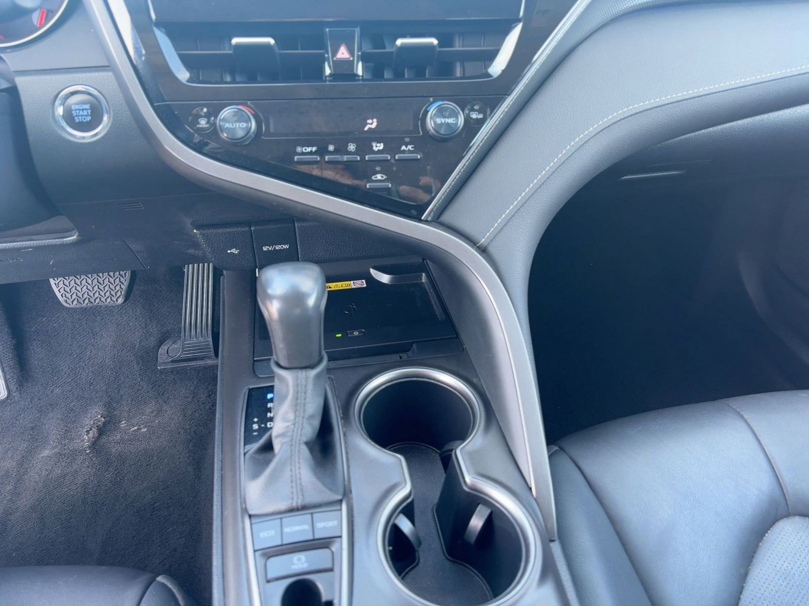 Used 2024 Toyota Camry XSE image 17