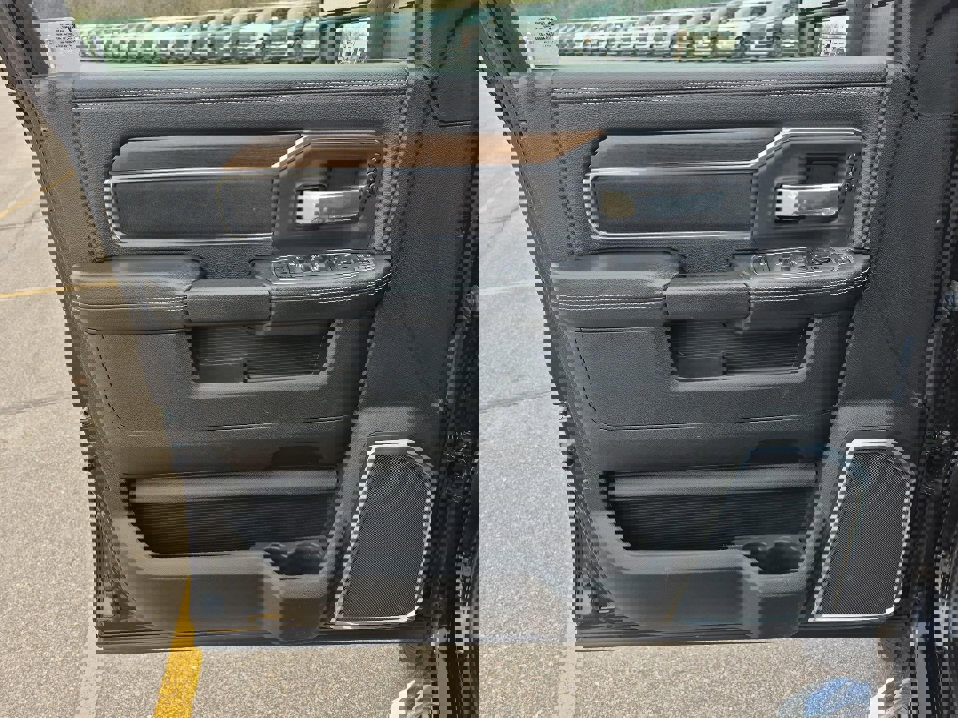 Used 2024 RAM 2500 Laramie image 24