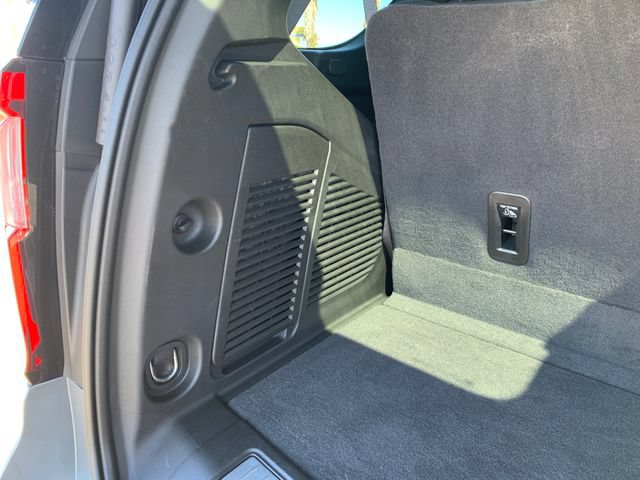 Used 2026 GMC Yukon Denali w/ LPO, Floor Liner Package AWD/4WD image 13