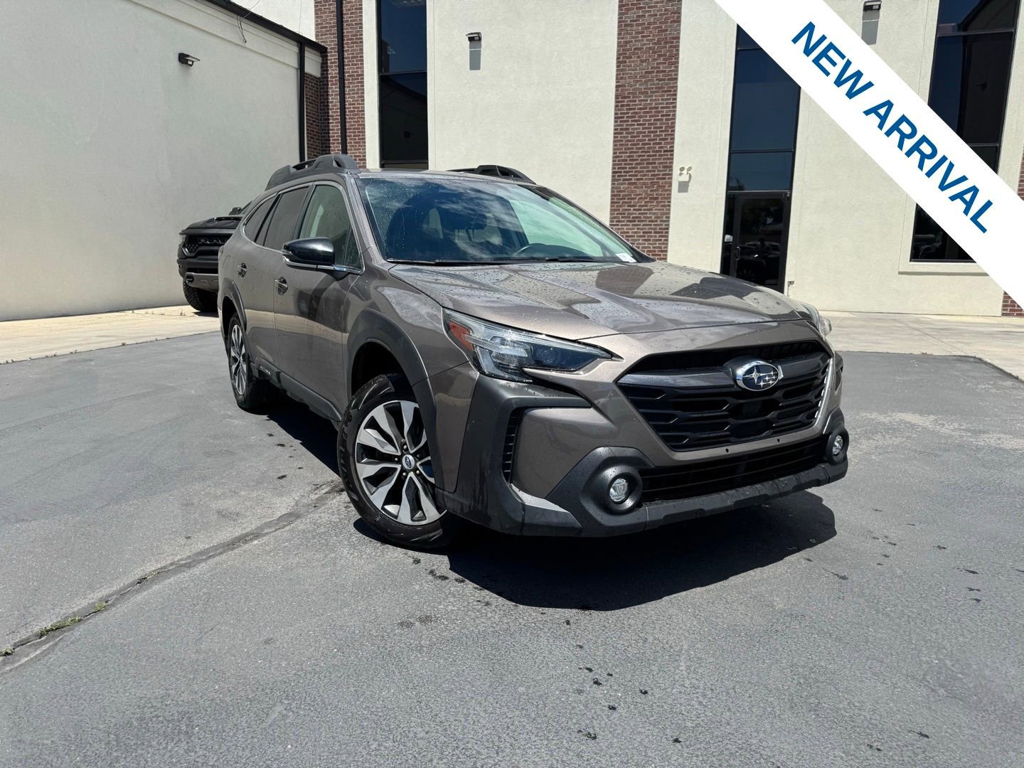 Used 2024 Subaru Outback Limited w/ Popular Package #2