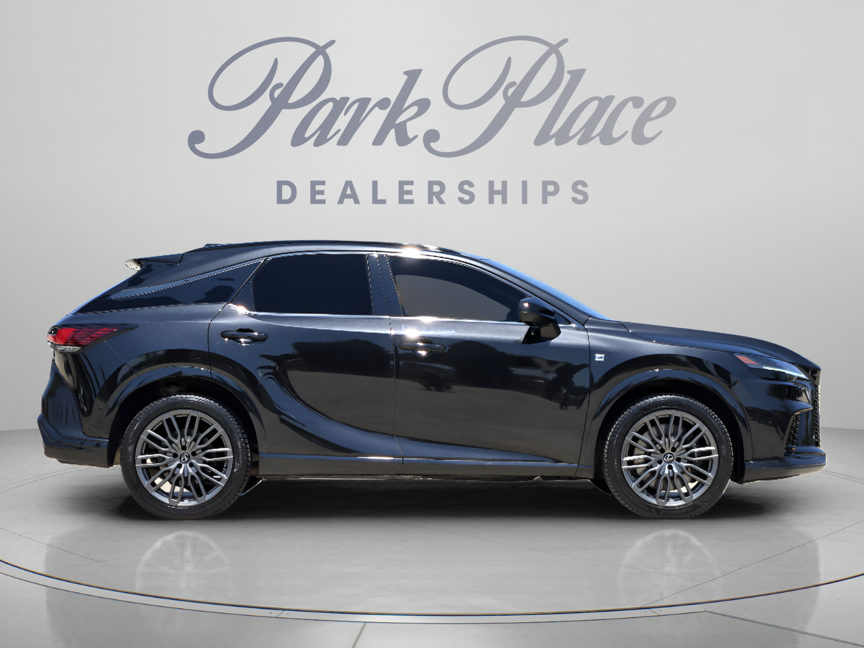 Used 2023 Lexus RX 500h F Sport w/ Accessory Package (Z1) AWD/4WD image 6
