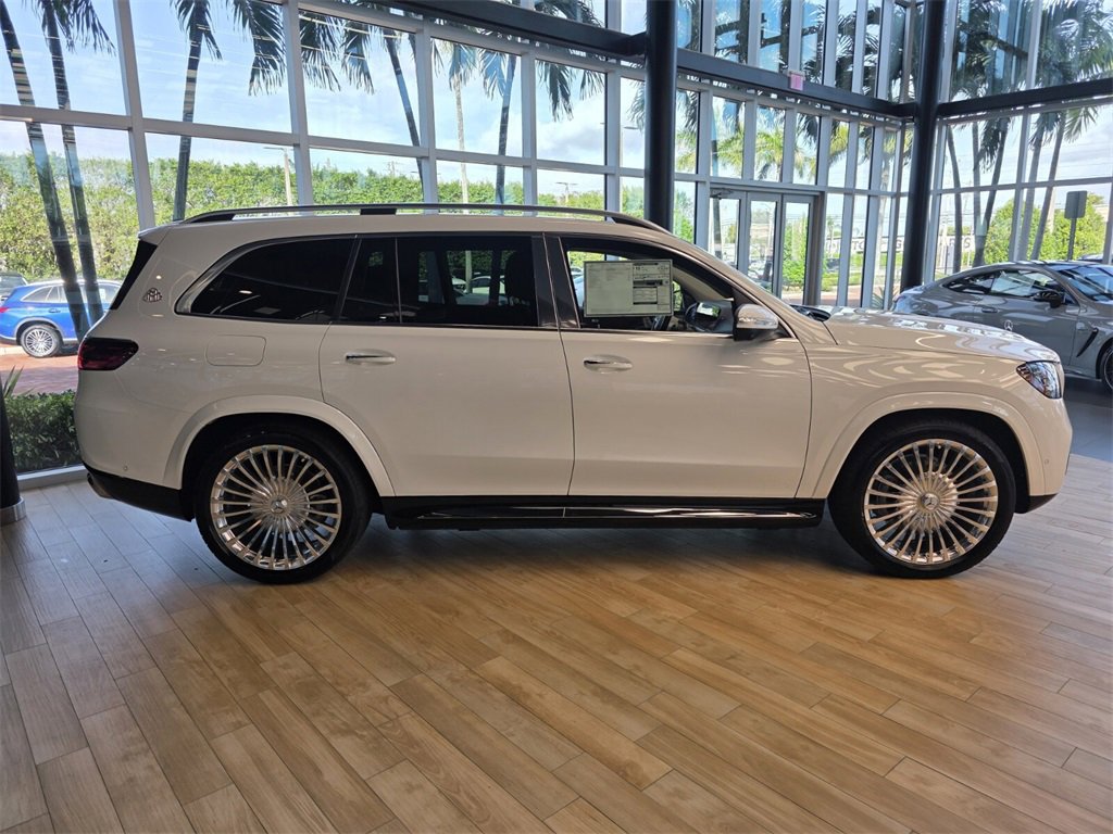 New 2026 Mercedes-Benz Maybach GLS 600 4MATIC image 3
