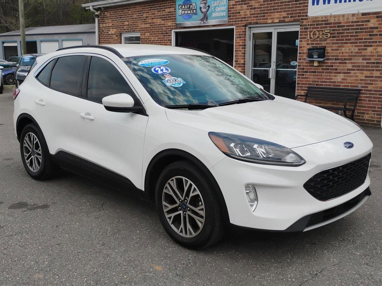 Used 2022 Ford Escape SEL w/ Technology Package image 3