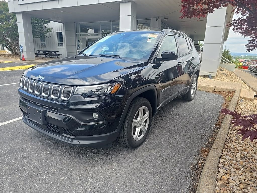 Used 2022 Jeep Compass Latitude w/ Sun and Sound Group