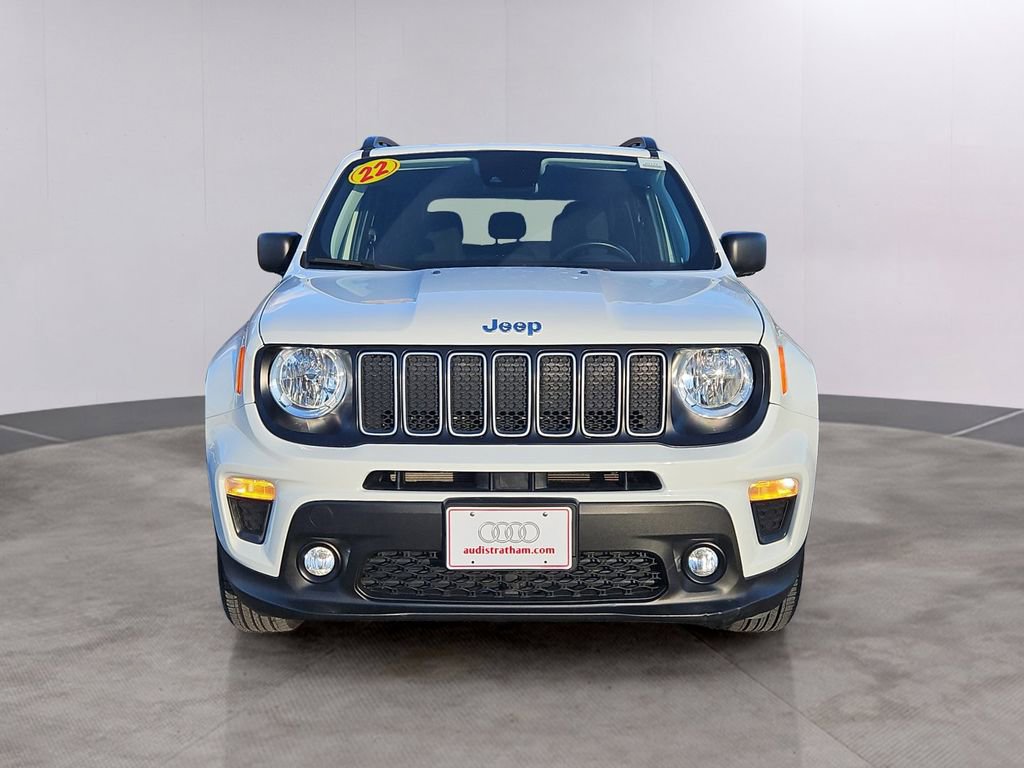 Used 2022 Jeep Renegade Latitude w/ Convenience Group image 2