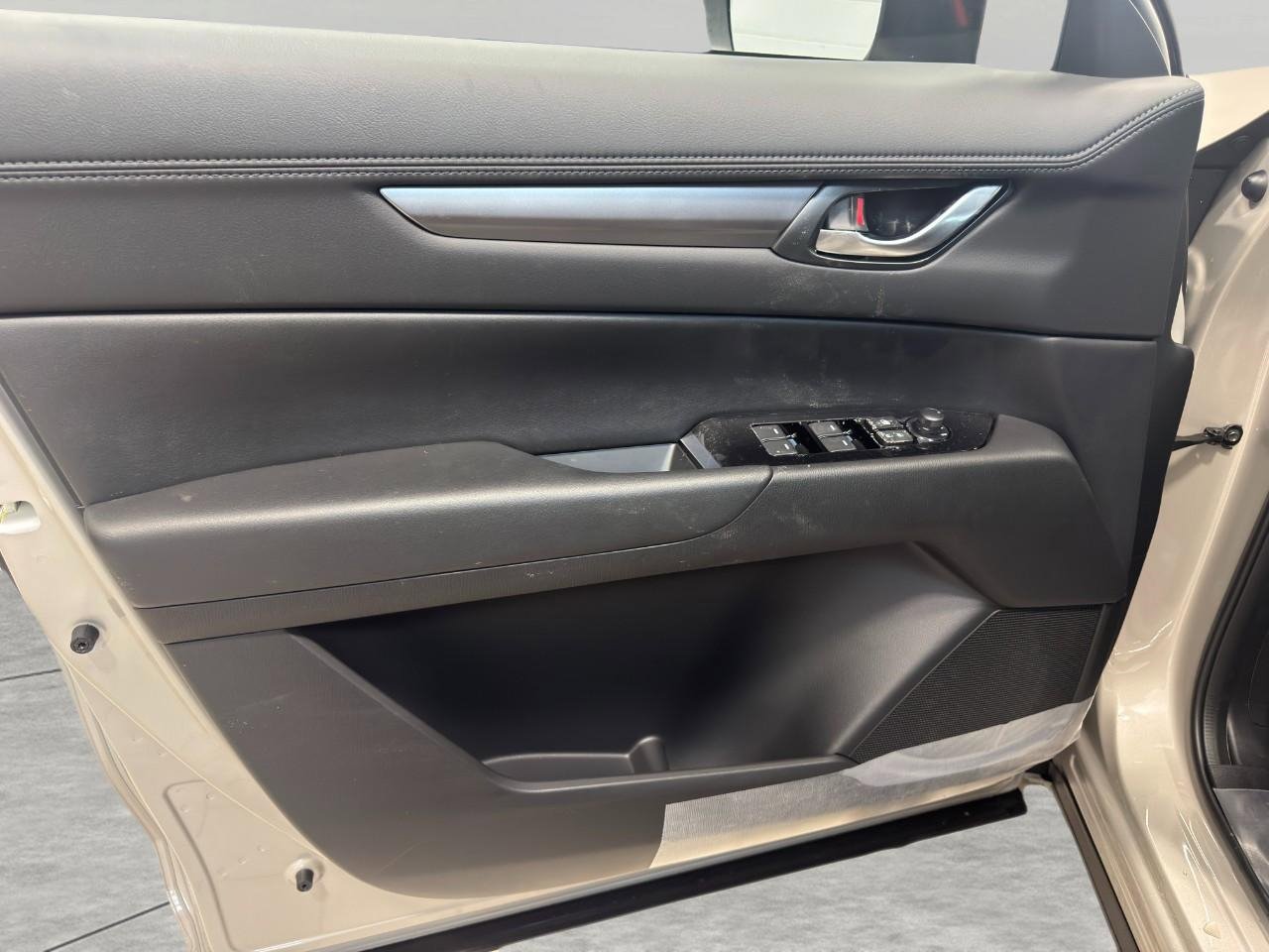 New 2025 MAZDA CX-5 AWD 2.5 S w/ Select Package image 8