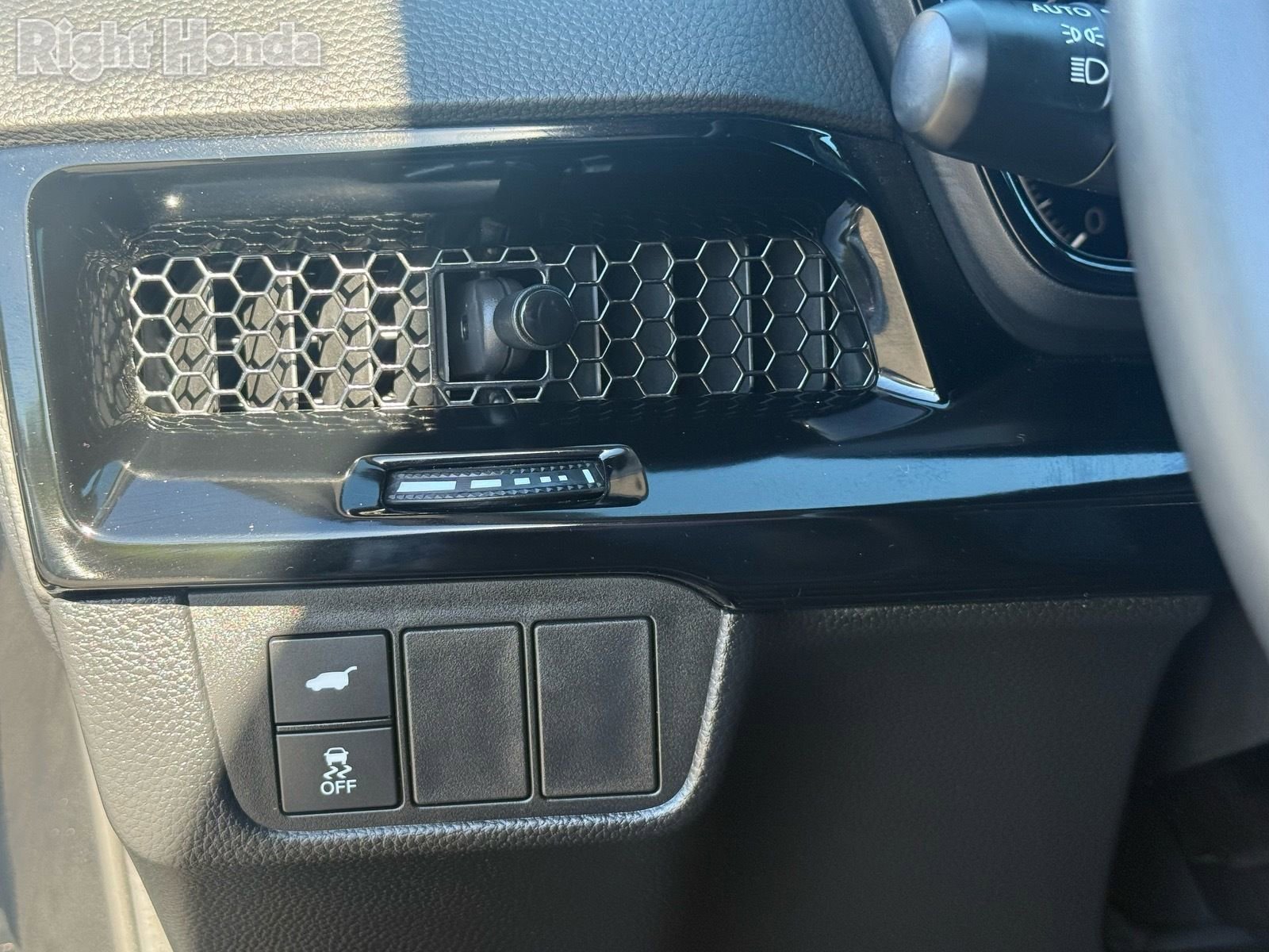 Used 2024 Honda CR-V EX-L image 15