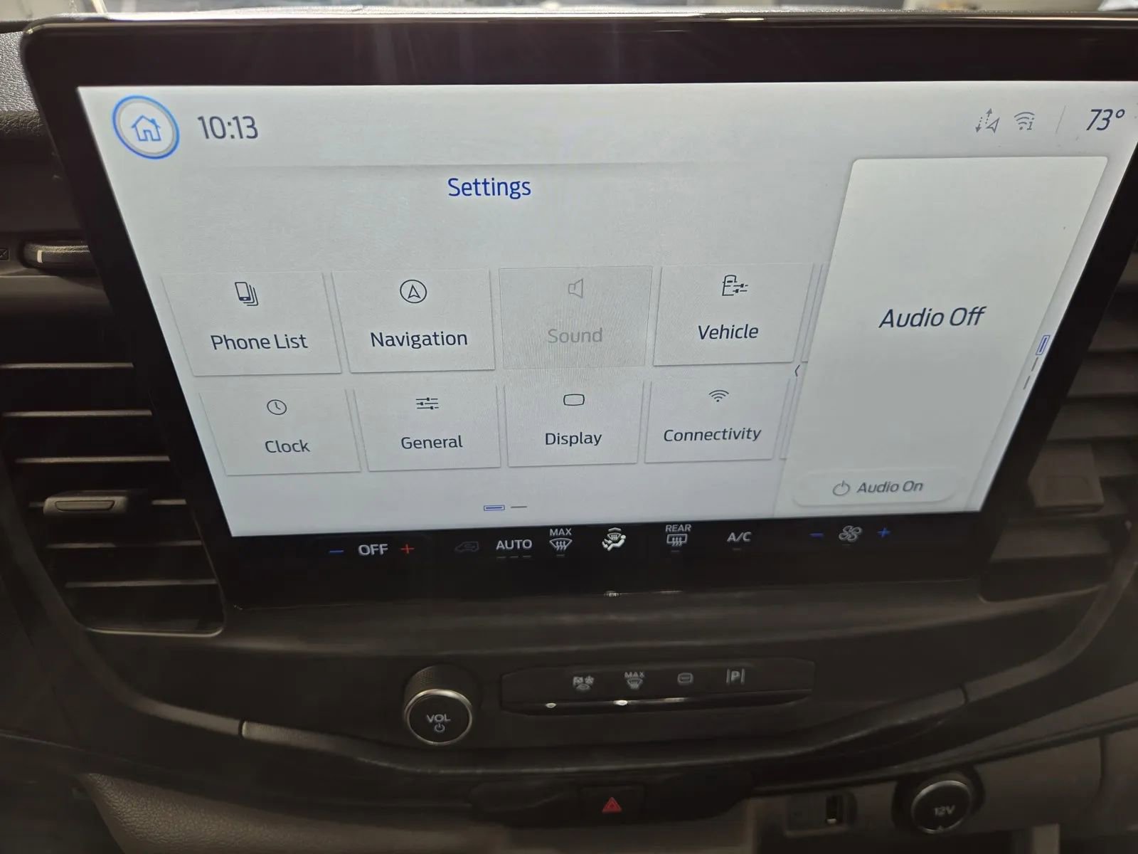 Used 2023 Ford E-Transit Low Roof image 17