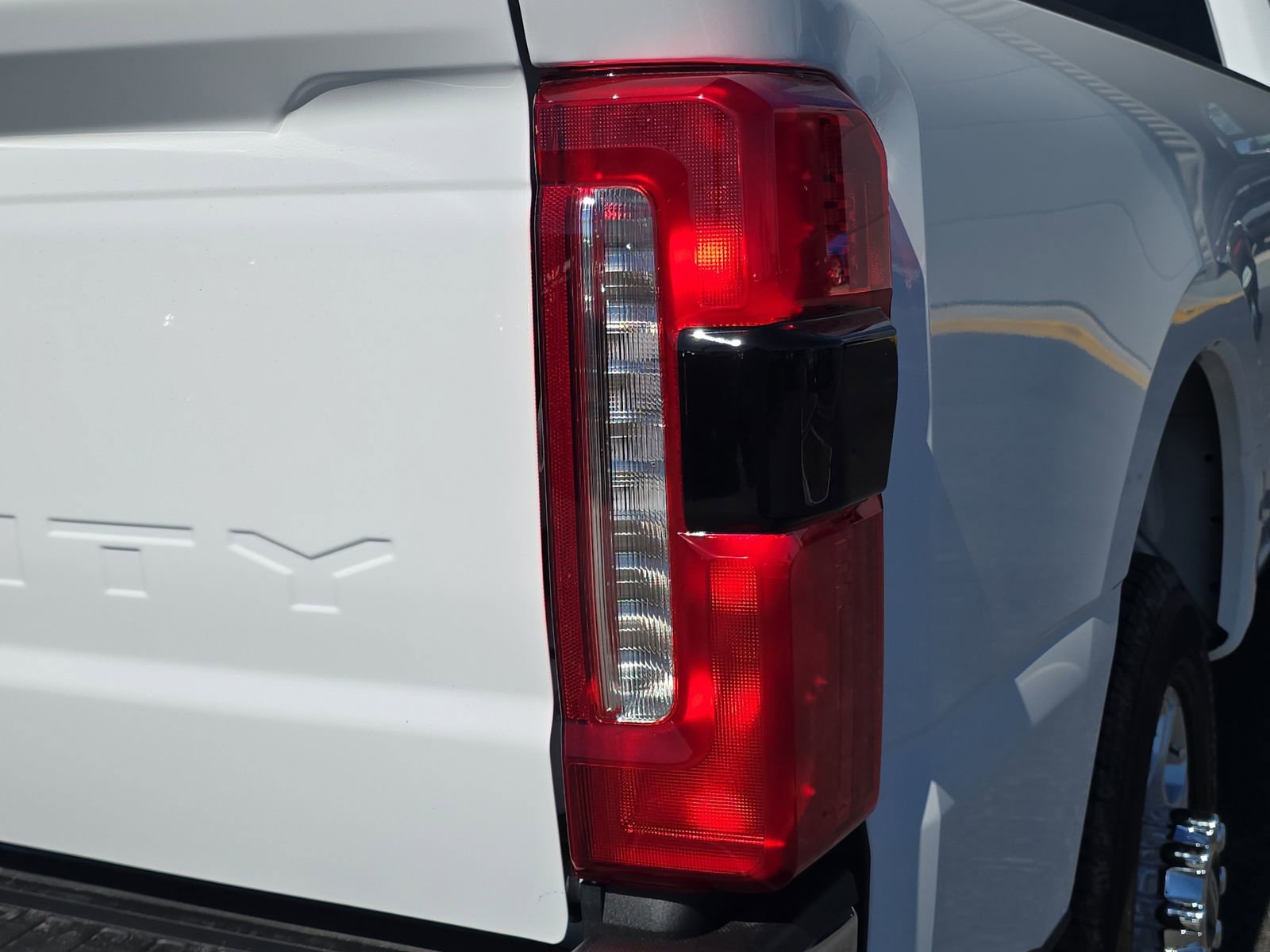 New 2026 Ford F350 XLT w/ 360-Degree Camera Package image 7