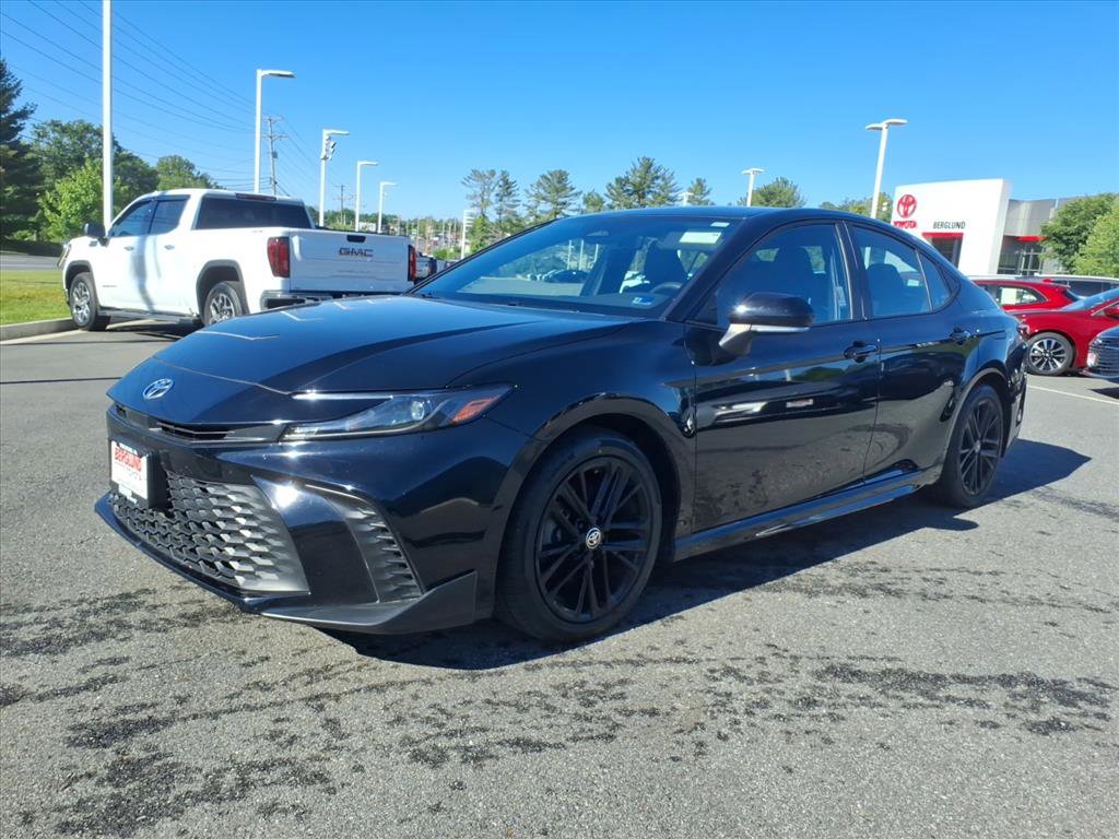 Certified 2025 Toyota Camry SE w/ Convenience Package FWD image 14