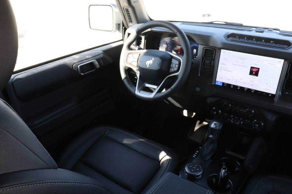 New 2026 Ford Bronco Badlands image 11