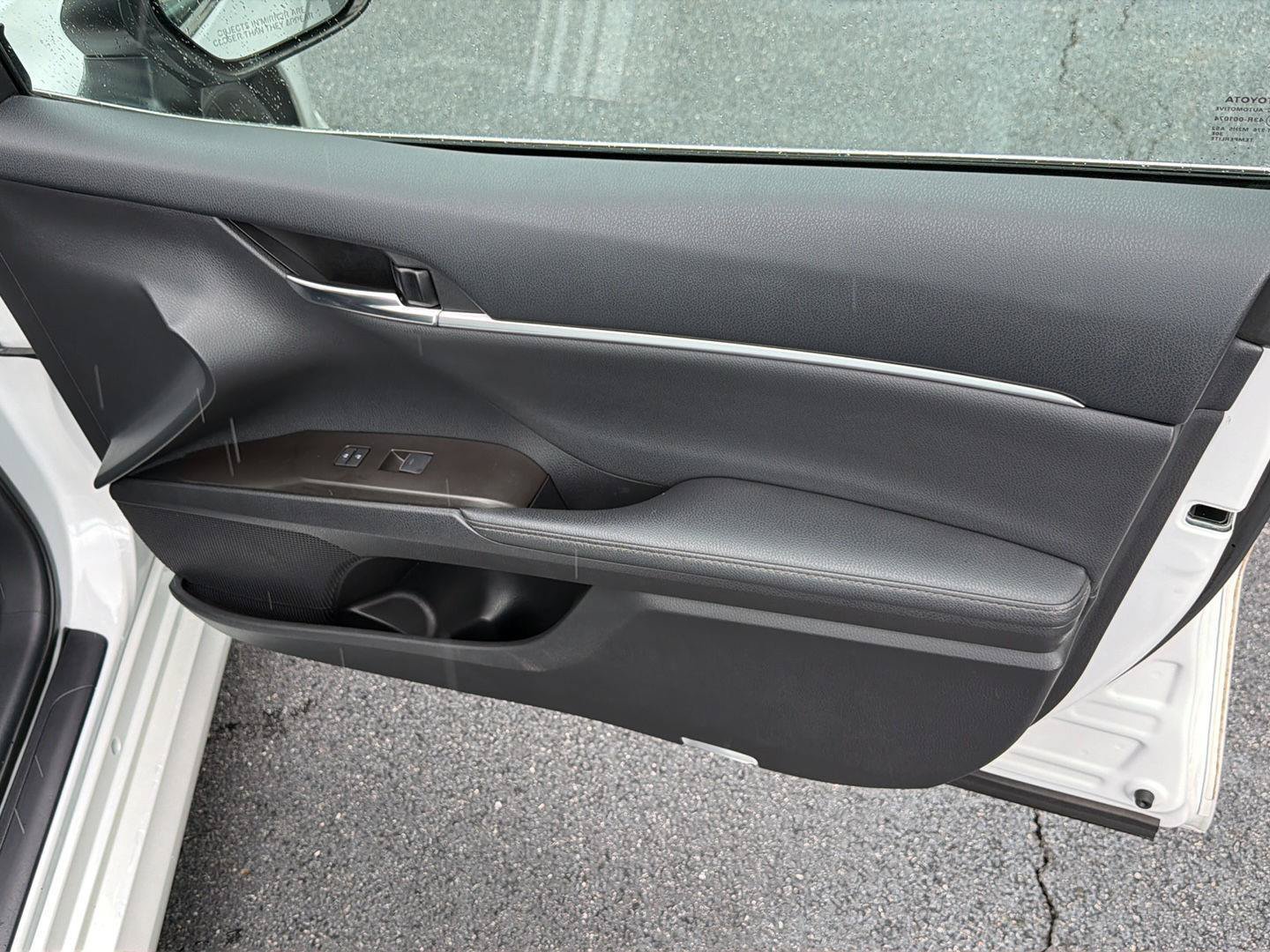 Used 2023 Toyota Camry XLE w/ Navigation Package FWD image 14
