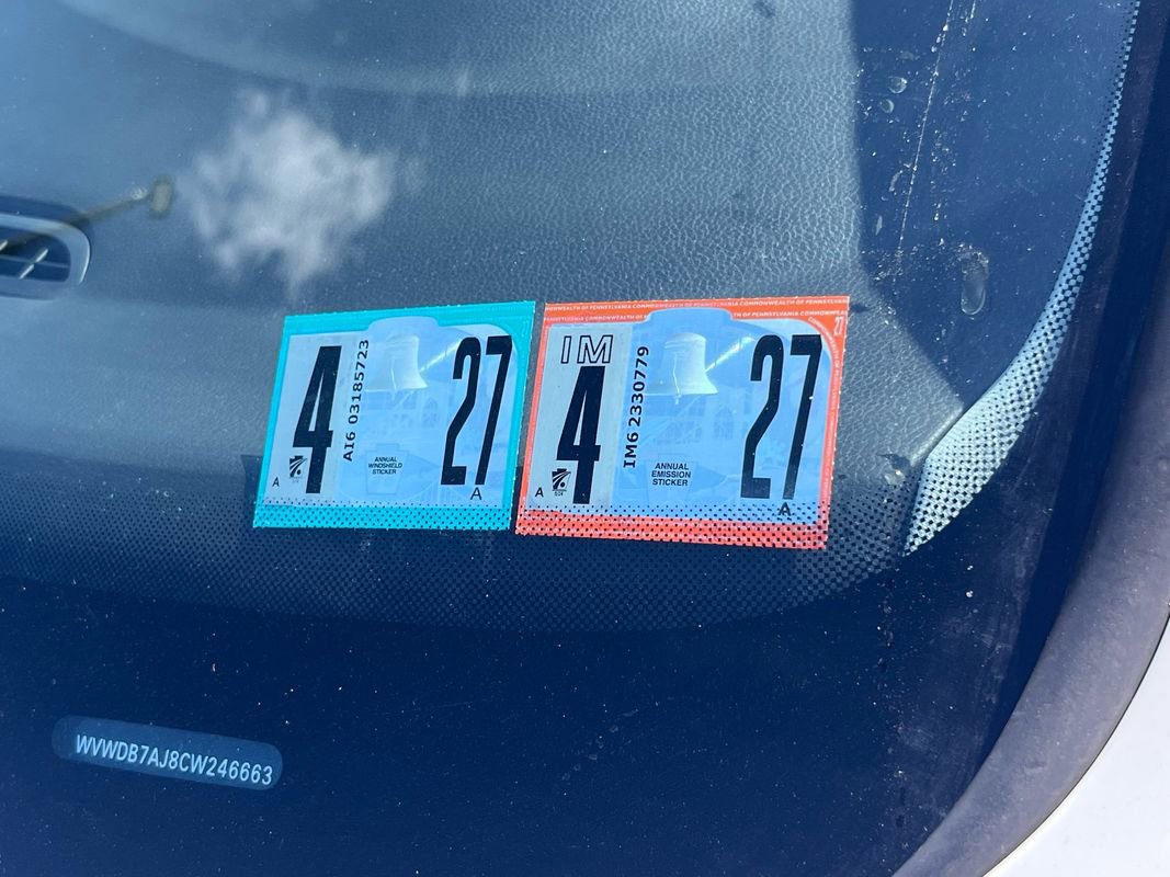 Used 2012 Volkswagen Golf 4-Door FWD image 26