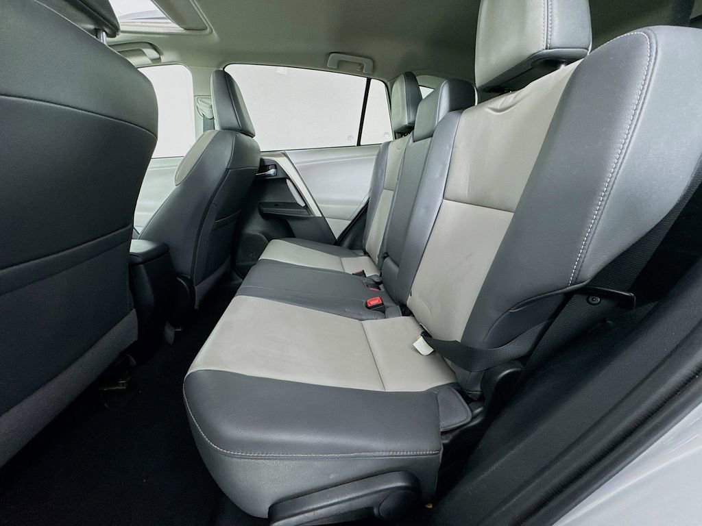 Used 2013 Toyota RAV4 Limited image 31