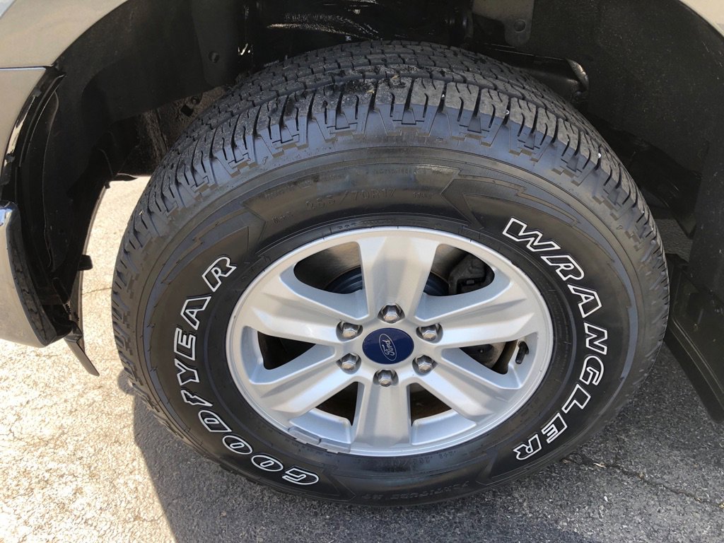 Used 2017 Ford F150 XL w/ Equipment Group 101A Mid image 9