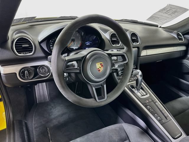 Used 2022 Porsche 718 Cayman GT4 RWD image 12