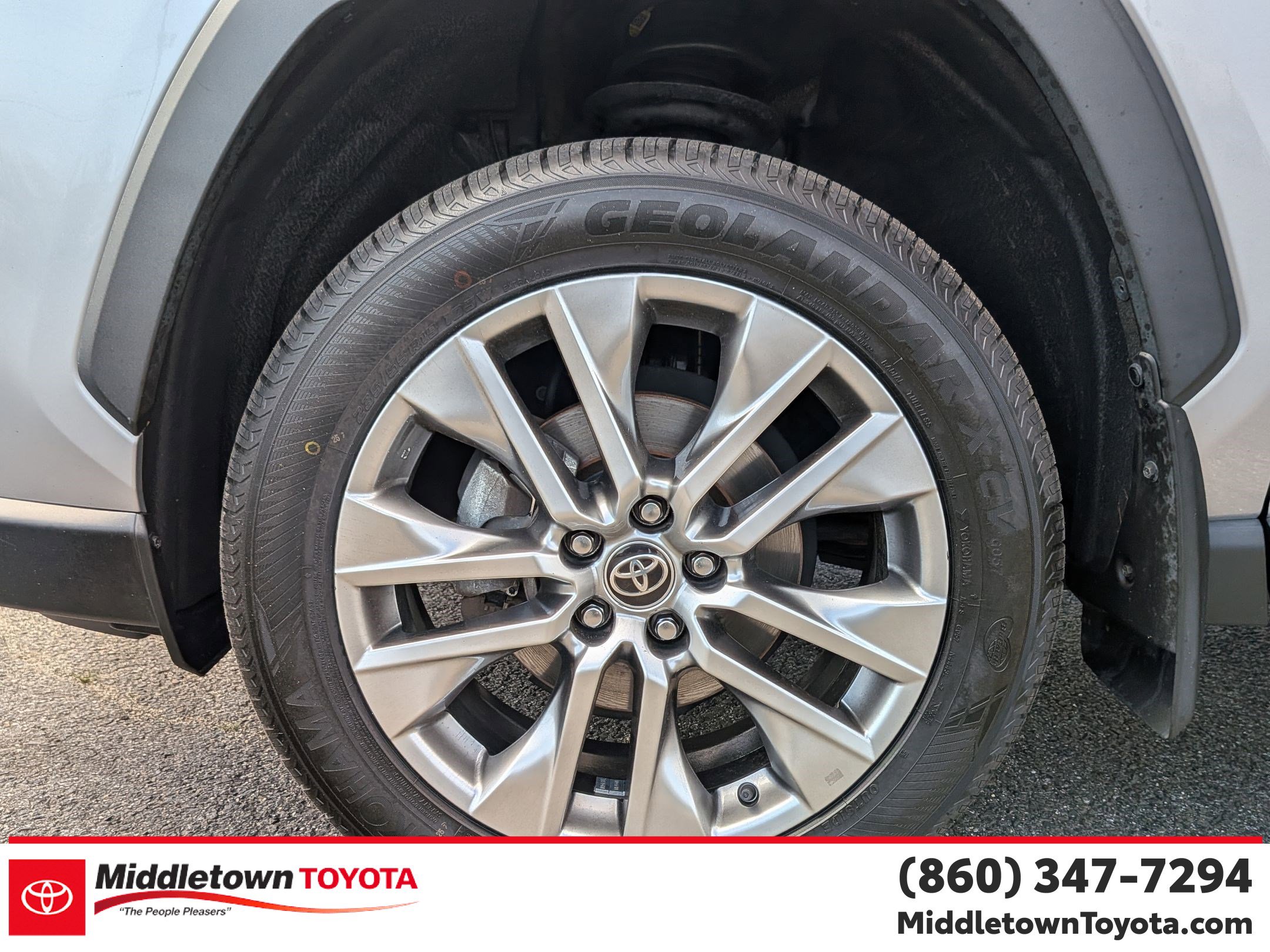 Certified 2023 Toyota RAV4 XLE Premium AWD/4WD image 9