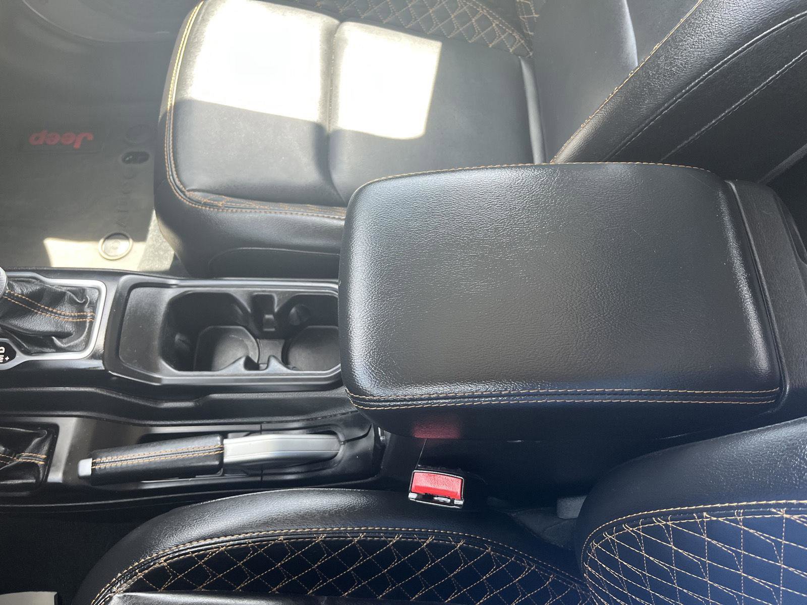 Used 2022 Jeep Gladiator Overland AWD/4WD image 25