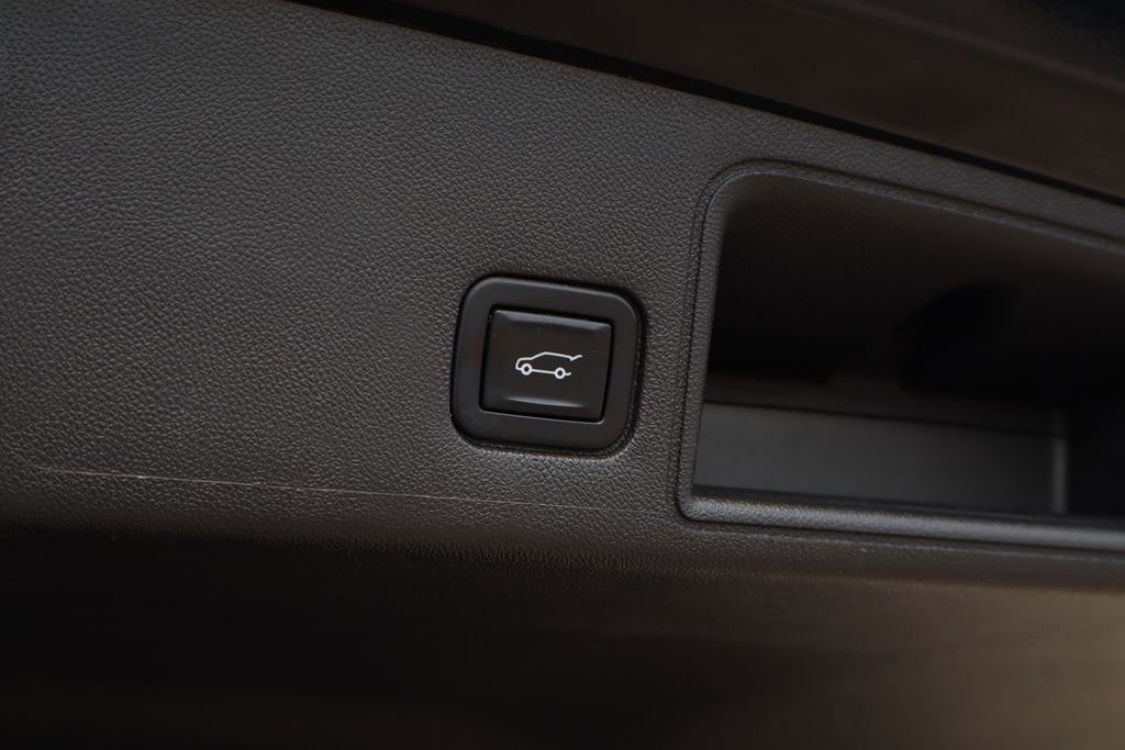 Certified 2022 GMC Terrain AT4 w/ Infotainment Package II image 25