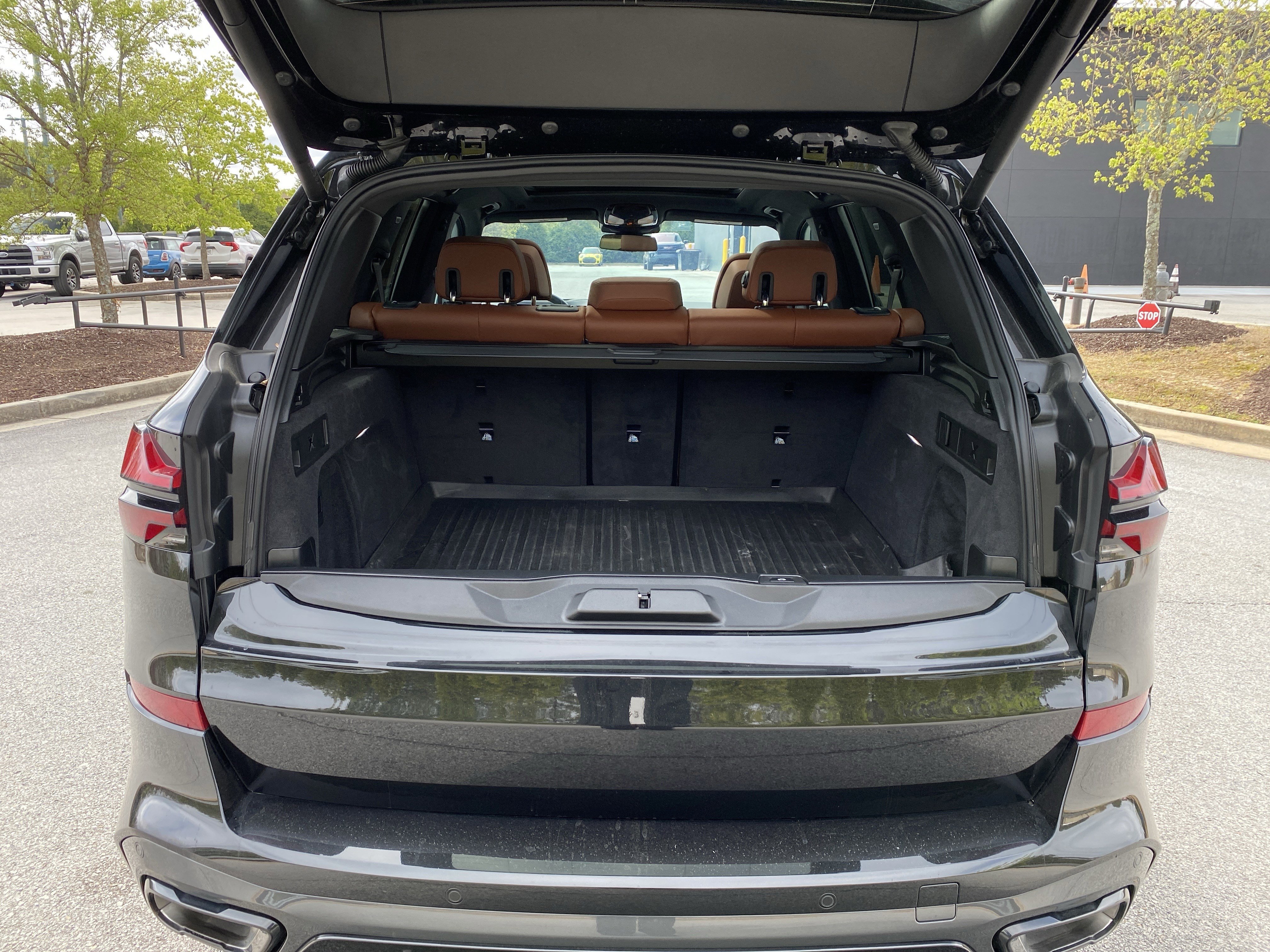 Used 2025 BMW X5 xDrive40i w/ M Sport Package image 52