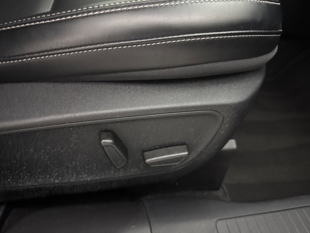 Used 2024 Ford Escape Platinum image 49