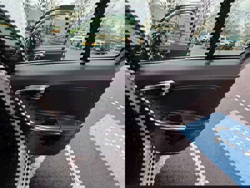 Used 2015 Volvo V60 T5 Premier image 48