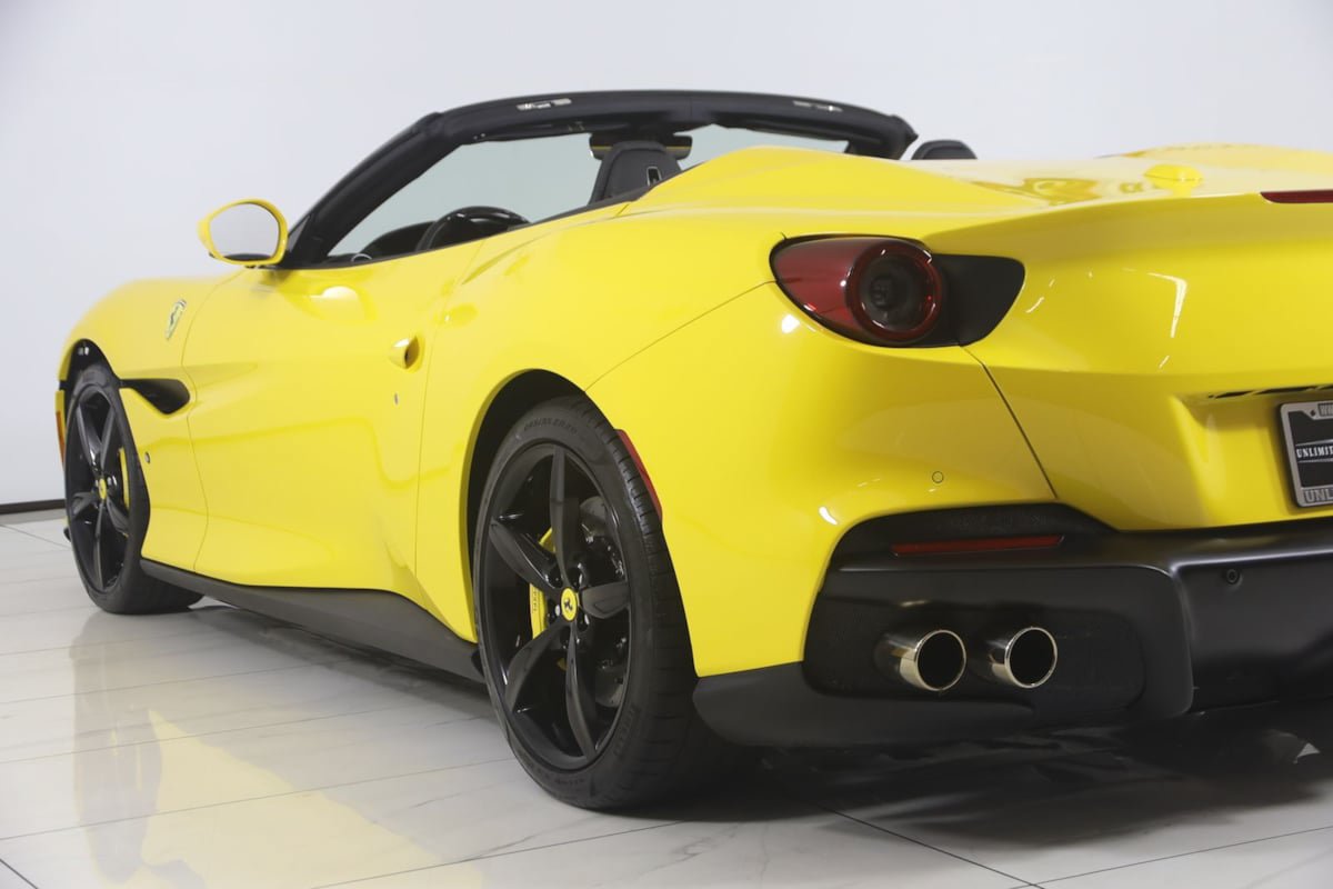 Used 2022 Ferrari Portofino M RWD image 34
