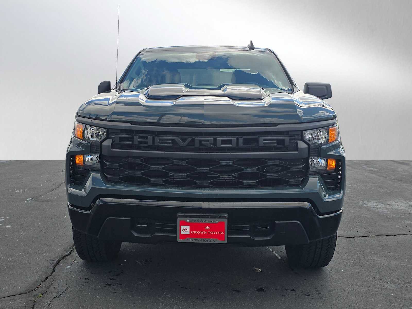 Used 2025 Chevrolet Silverado 1500 Custom Trail Boss w/ Turbomax Blackout Package image 8