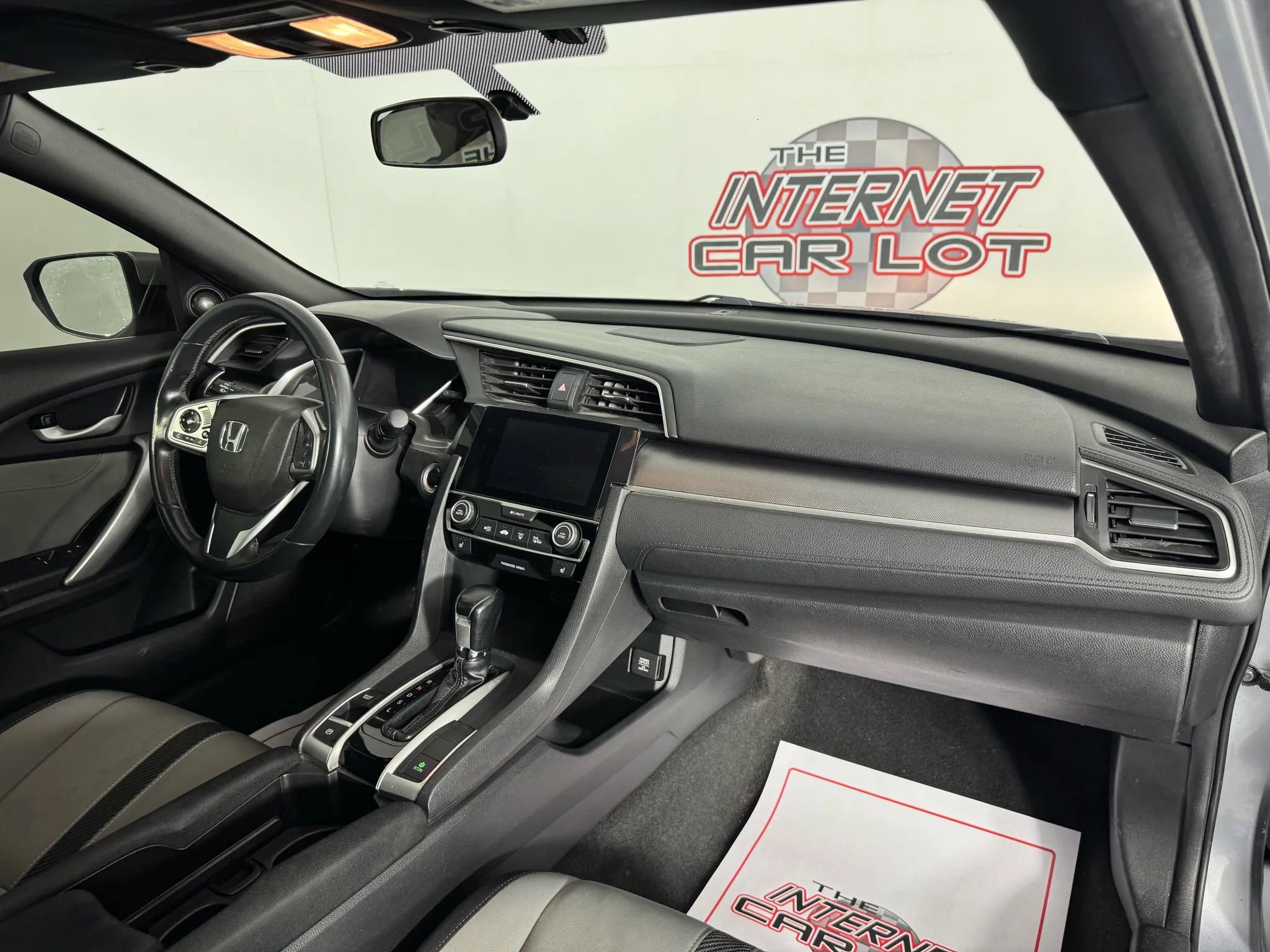 Used 2018 Honda Civic EX-T image 11