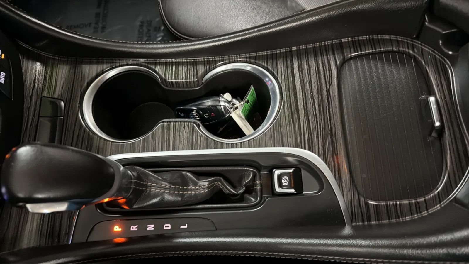 Used 2017 Buick Envision Essence FWD image 12