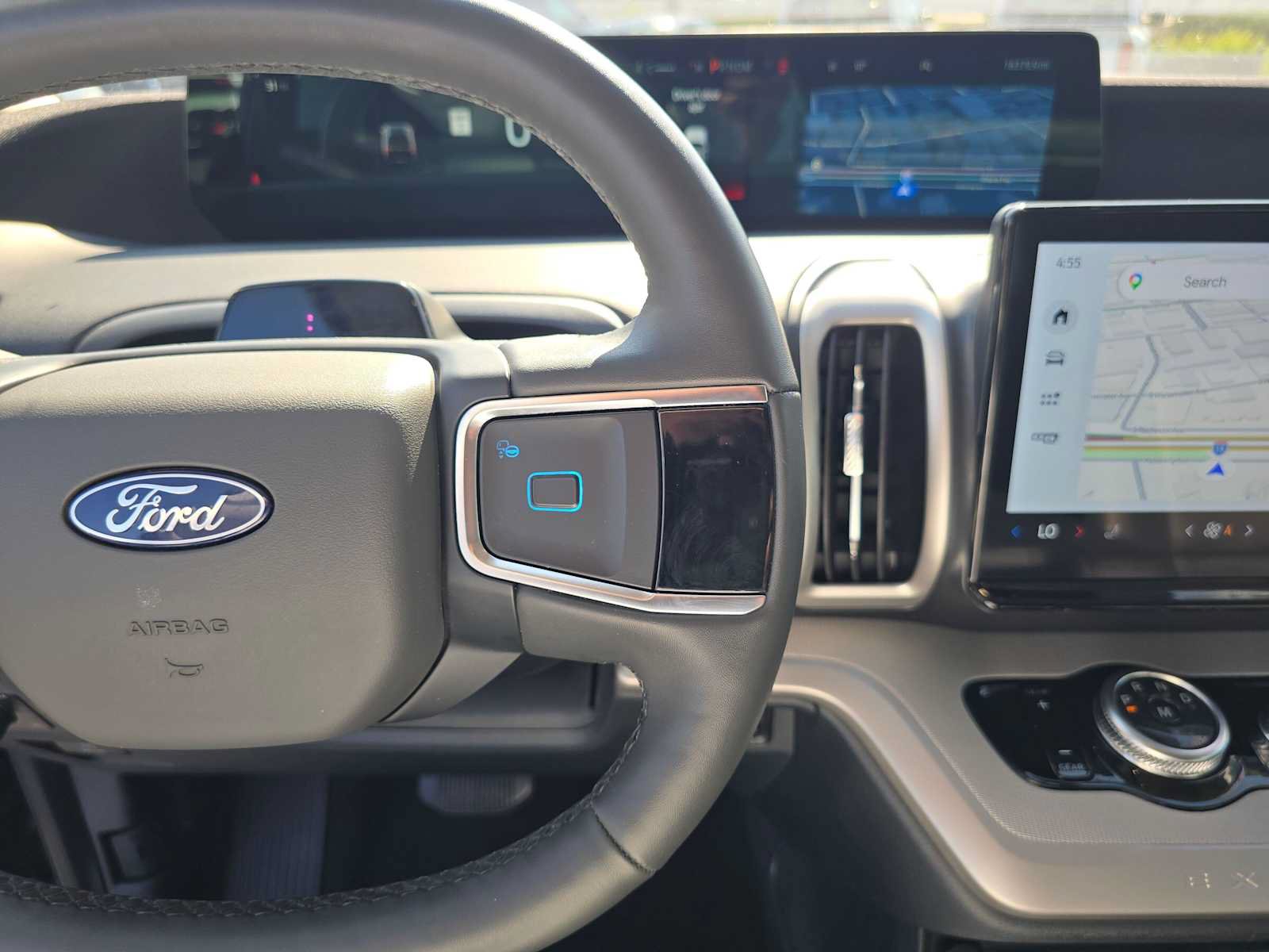 Used 2025 Ford Expedition Active AWD/4WD image 29