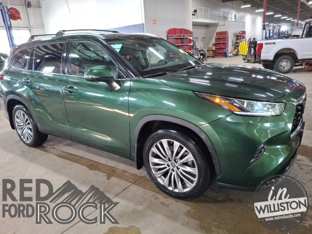 Used 2023 Toyota Highlander Platinum image 1