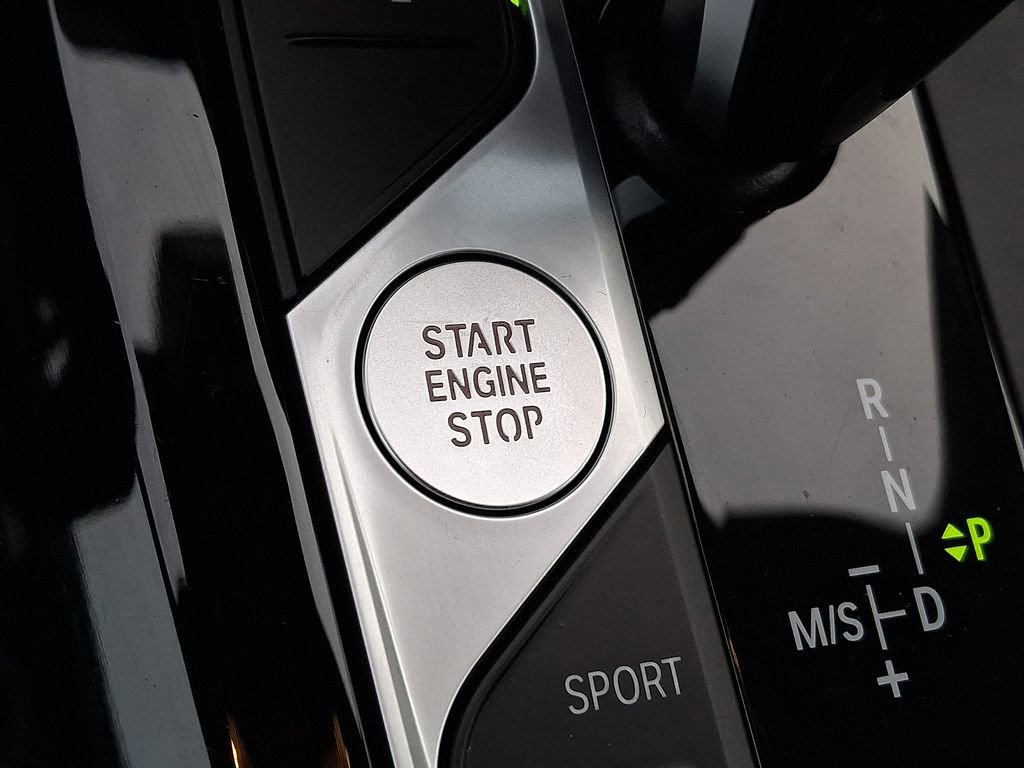 Certified 2024 BMW X4 M40i w/ Premium Package image 22