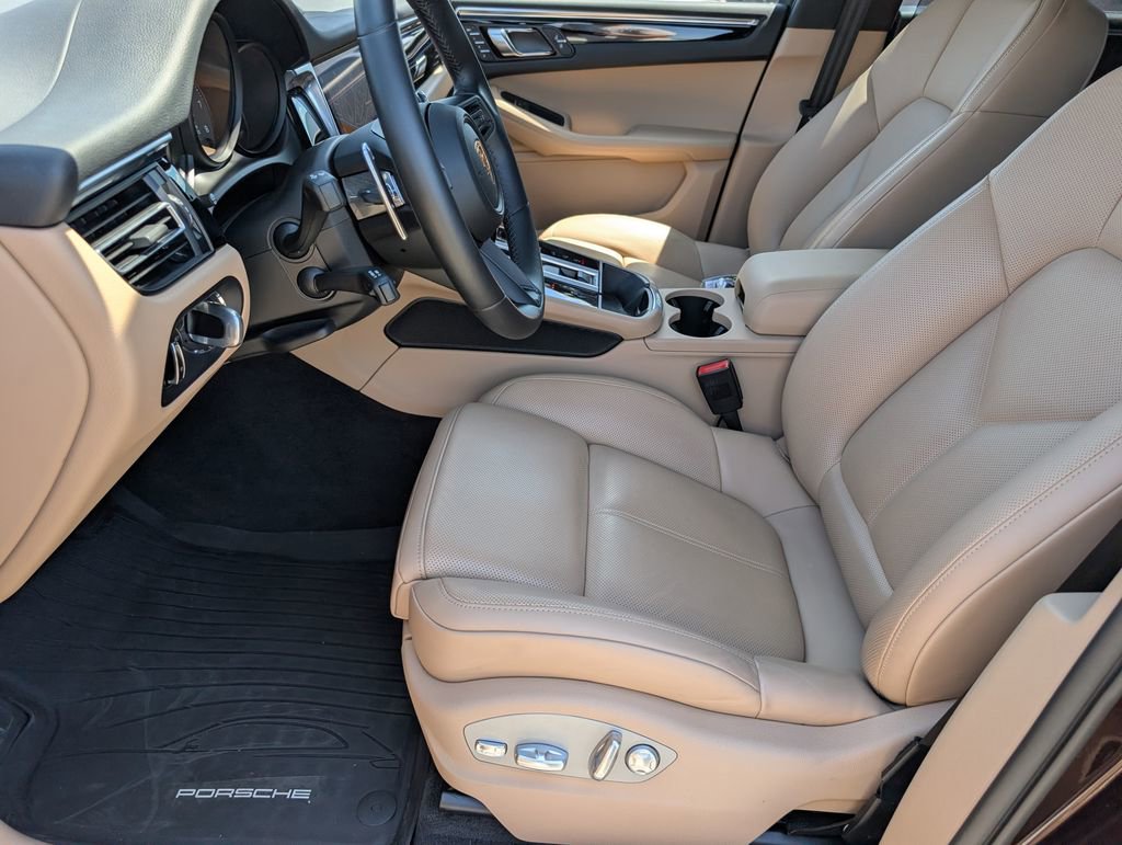 Used 2024 Porsche Macan S AWD/4WD image 12