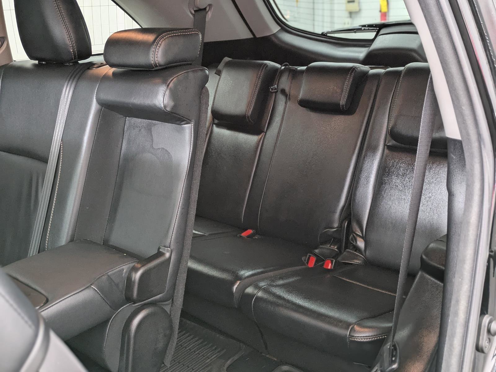 Used 2018 Toyota Highlander XLE image 13