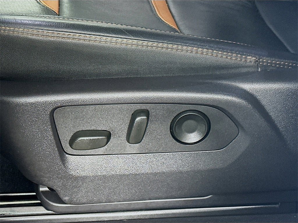 Used 2024 GMC Sierra 3500 AT4 w/ AT4 Premium Plus Package image 22