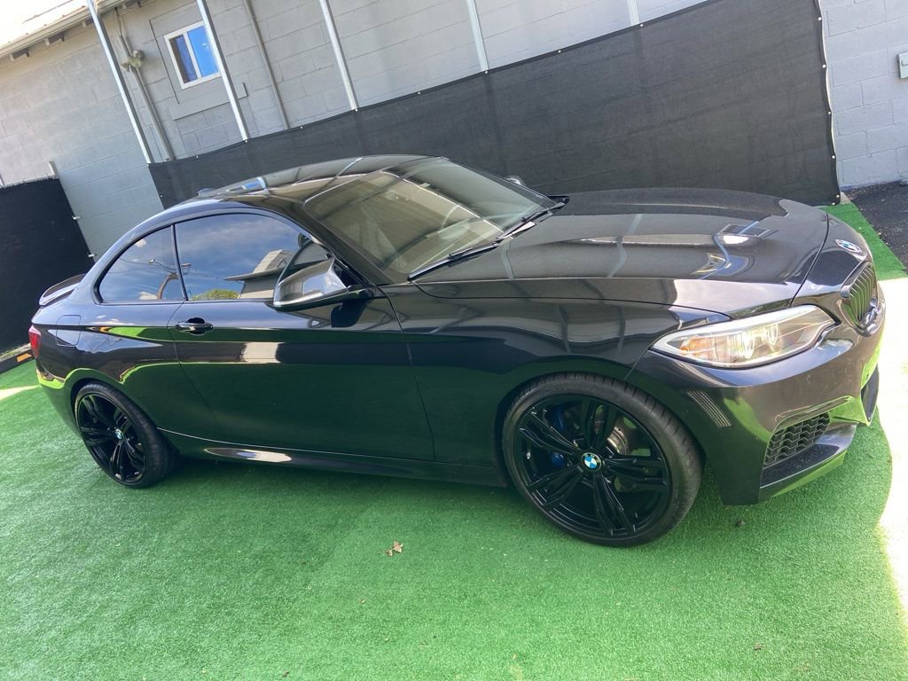 Used 2016 BMW M235i Coupe RWD image 4