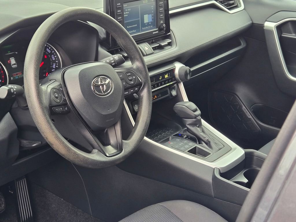 Used 2020 Toyota RAV4 LE w/ All Weather Liner Package image 31