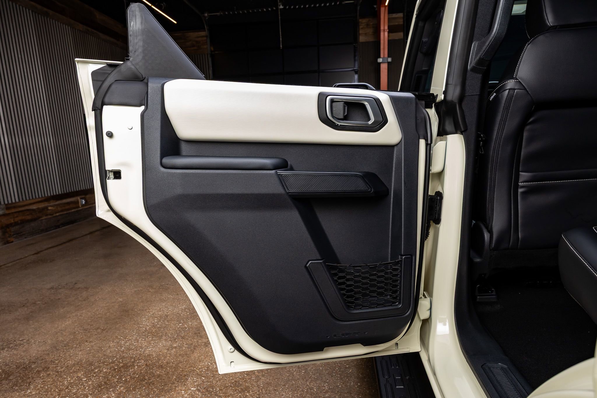 Used 2026 Ford Bronco Outer Banks AWD/4WD image 38