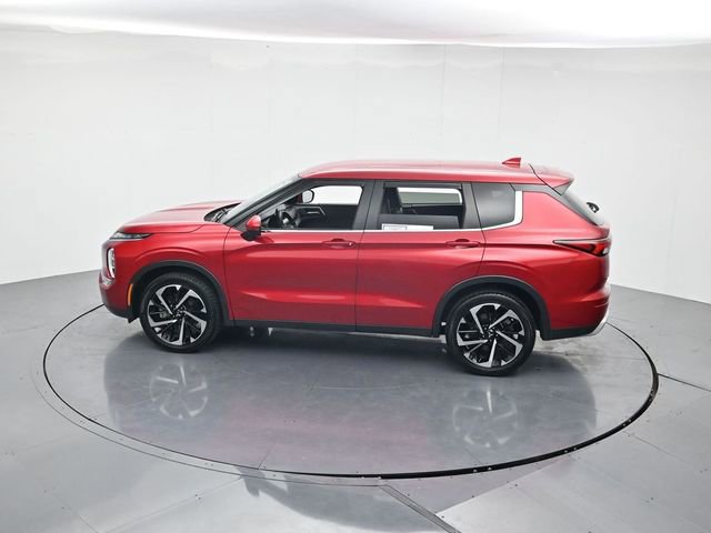 Used 2024 Mitsubishi Outlander SE image 47