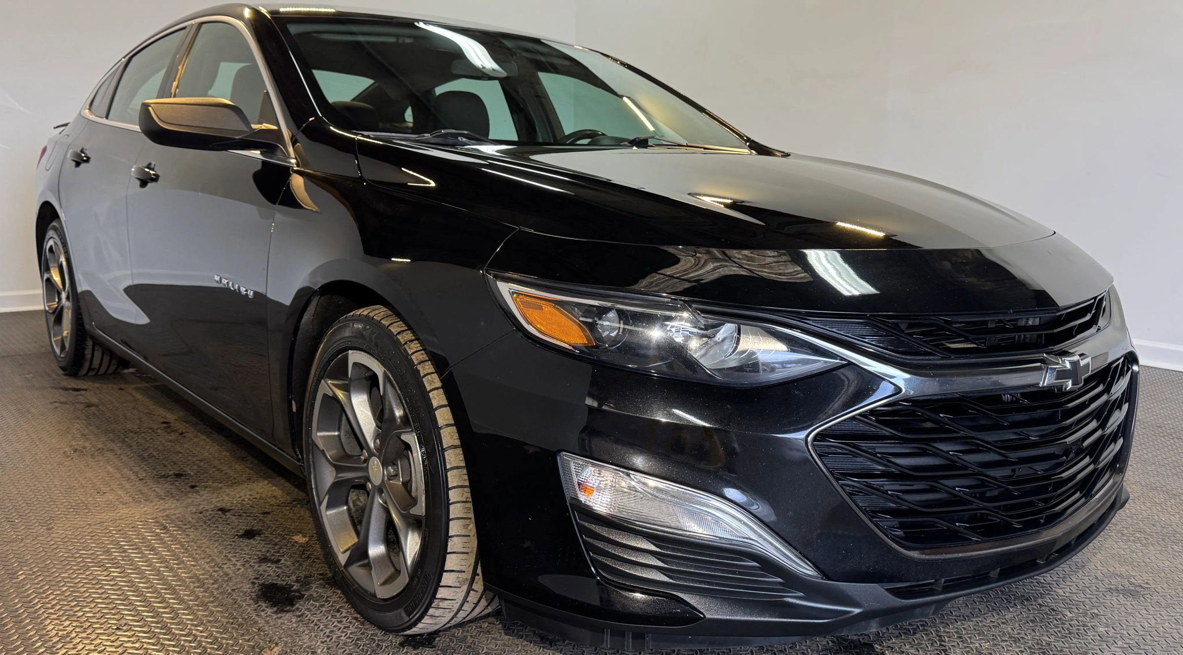 Used 2019 Chevrolet Malibu RS FWD image 4