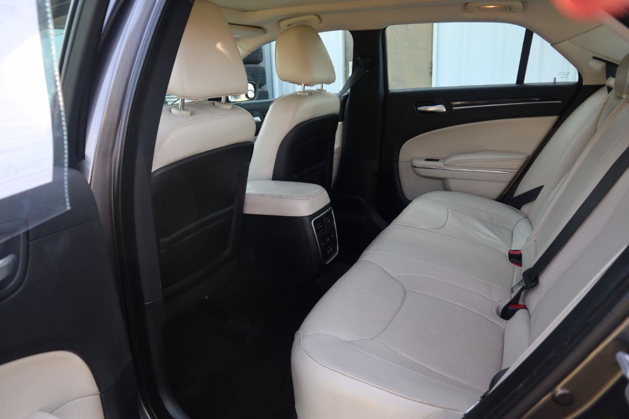 Used 2015 Chrysler 300 C w/ Light Group RWD image 52