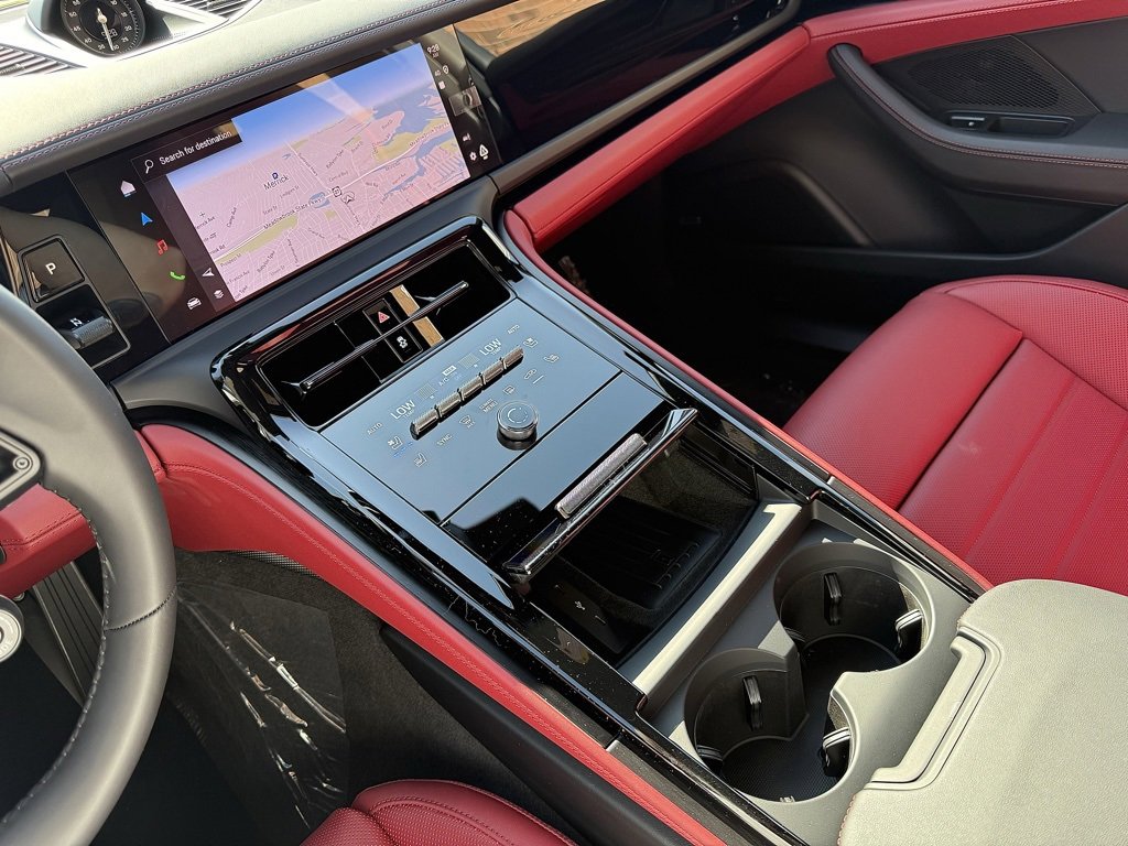 New 2025 Porsche Panamera 4 image 16