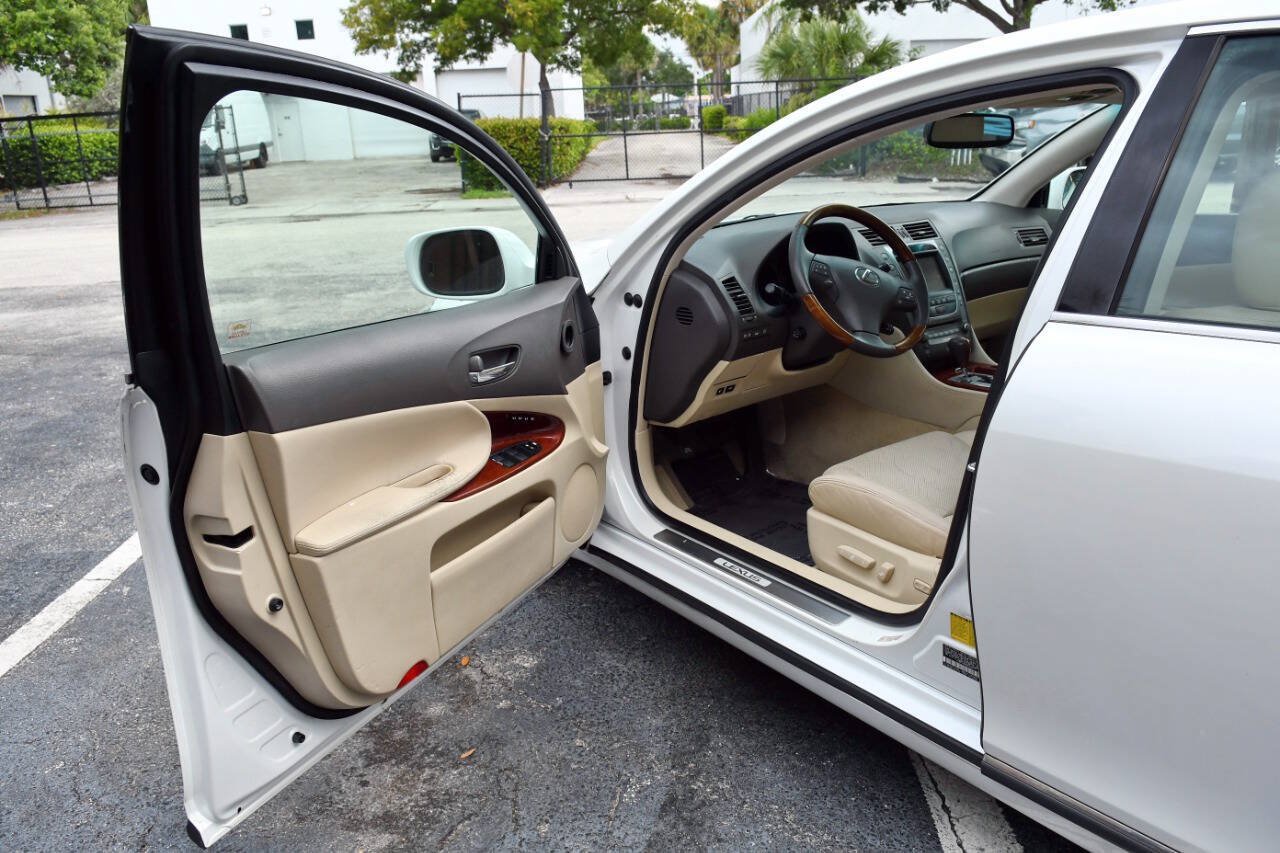 Used 2011 Lexus GS 450h w/ Preferred Accessory Package RWD image 18
