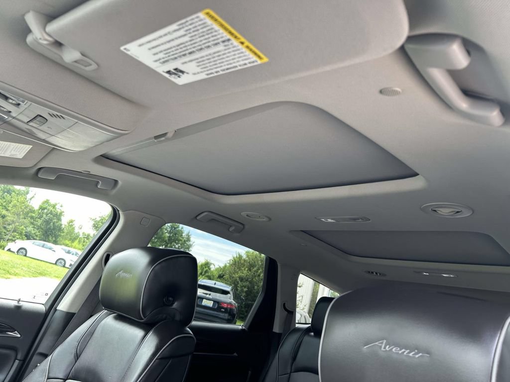 Used 2019 Buick Enclave Avenir w/ Avenir Technology Package FWD image 24