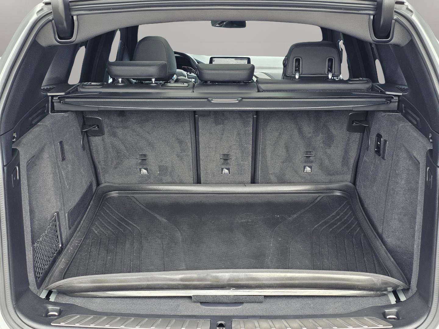 Used 2020 BMW X3 xDrive30i w/ Premium Package image 11