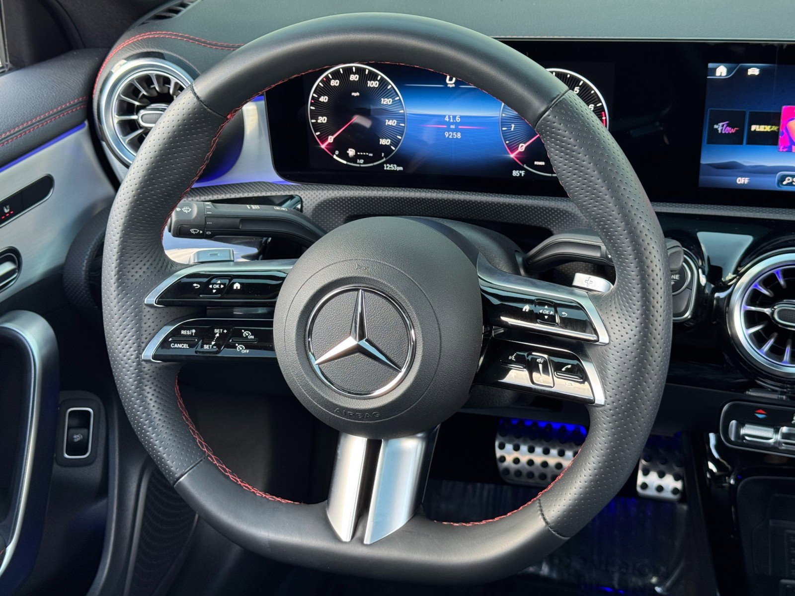 Used 2024 Mercedes-Benz CLA 250 4MATIC image 21