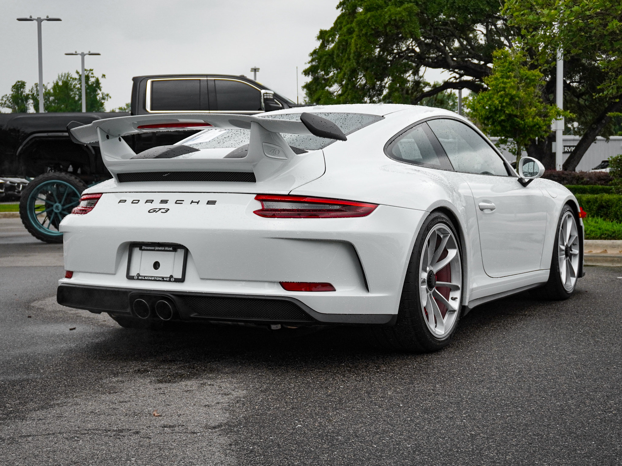 Used 2018 Porsche 911 GT3 w/ Sport Chrono Package RWD image 10