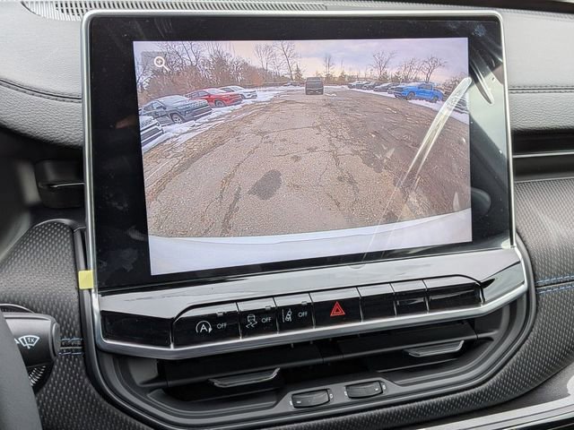 New 2026 Jeep Compass Latitude image 25